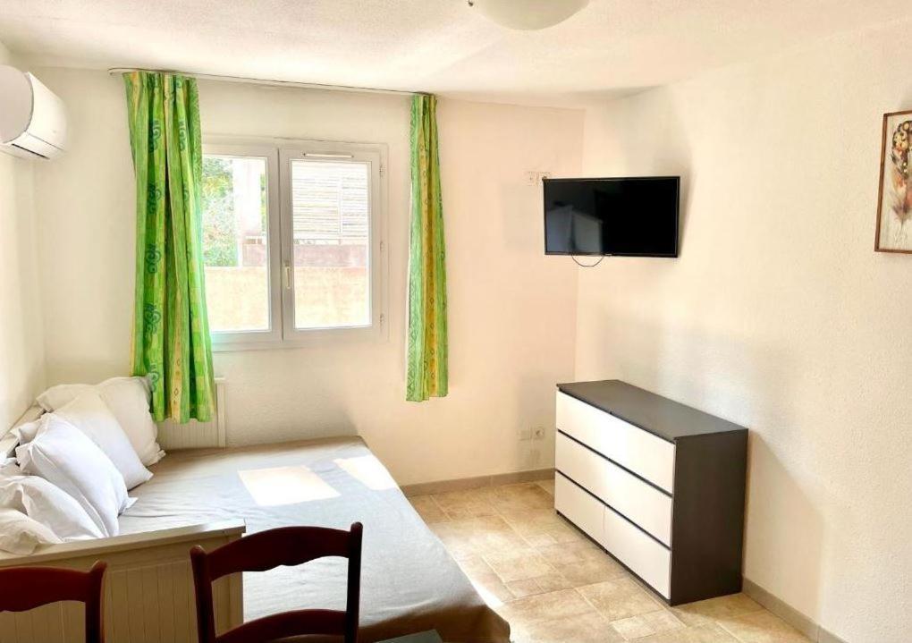 Apart'Hotel Les 4 Sources Corbés Εξωτερικό φωτογραφία
